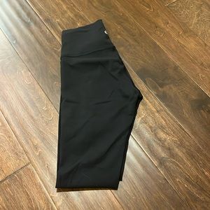 Lululemon Wunder Train Legging 28